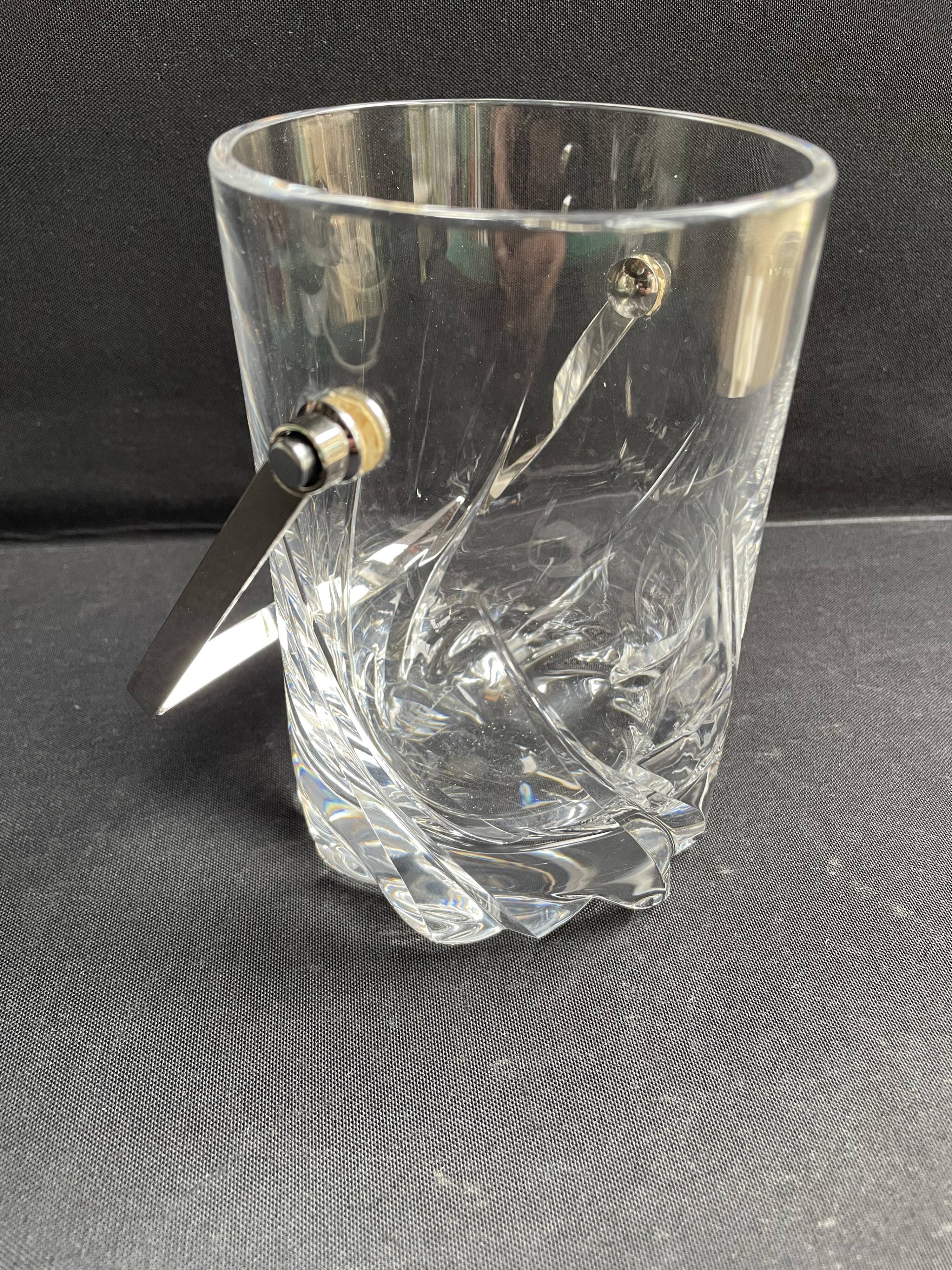 Daum ice bucket Bléneau service