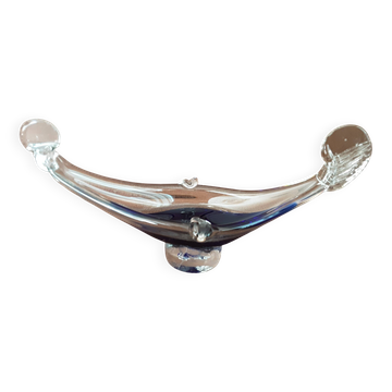 Gondola-shaped empty pockets