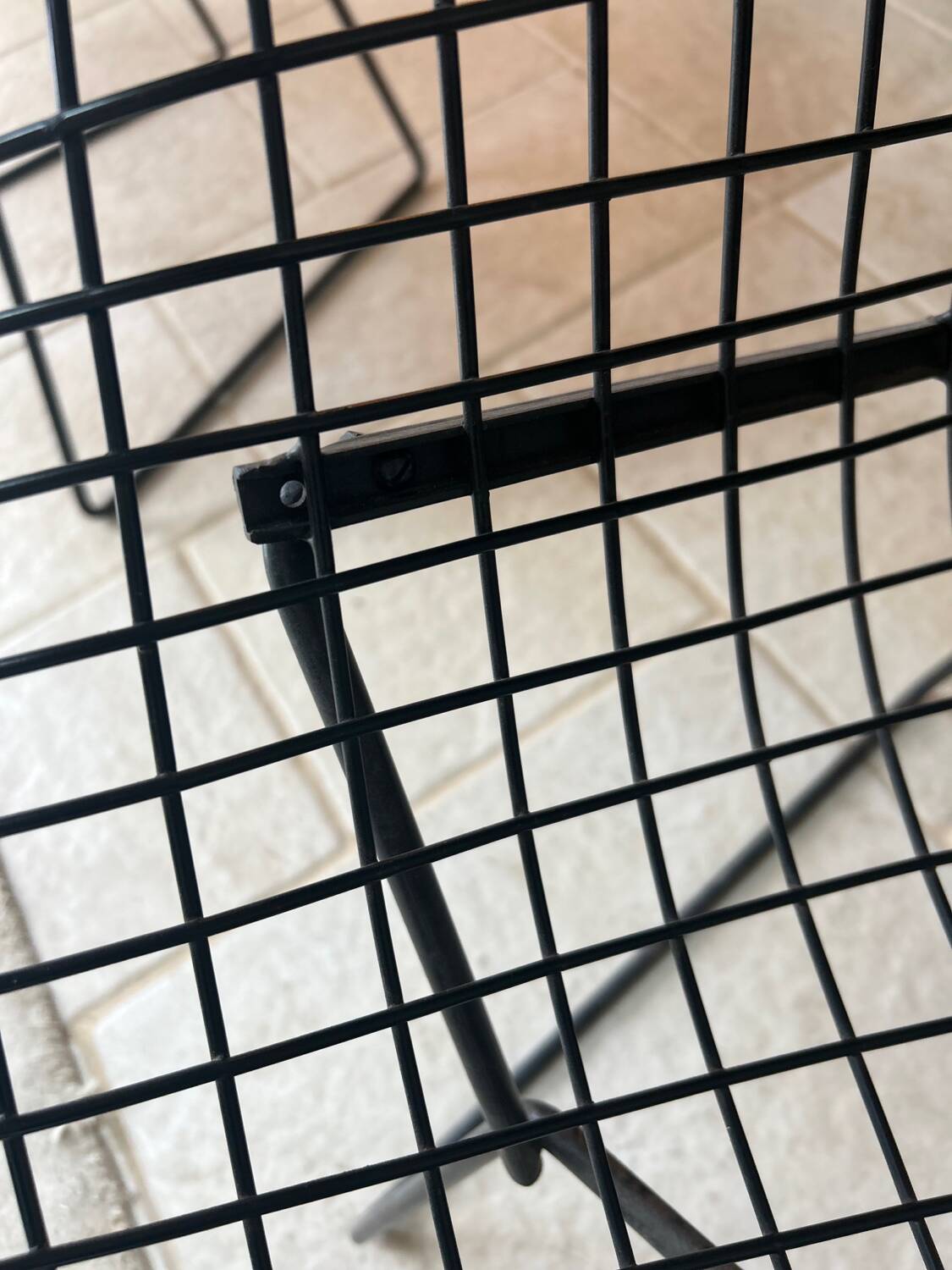 Pair of Diamond Harry Bertoia armchairs 1970