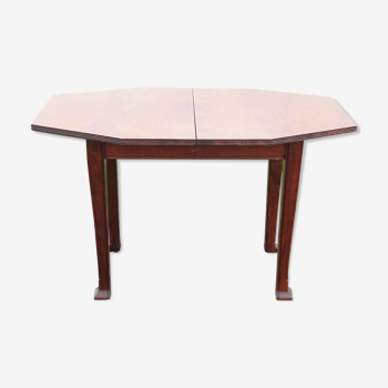 Octagonal extension table