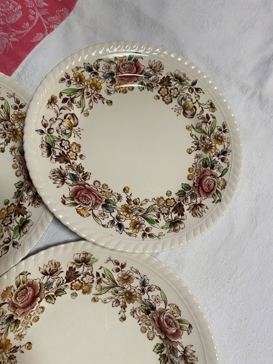 4 Johnson Bross dessert plates