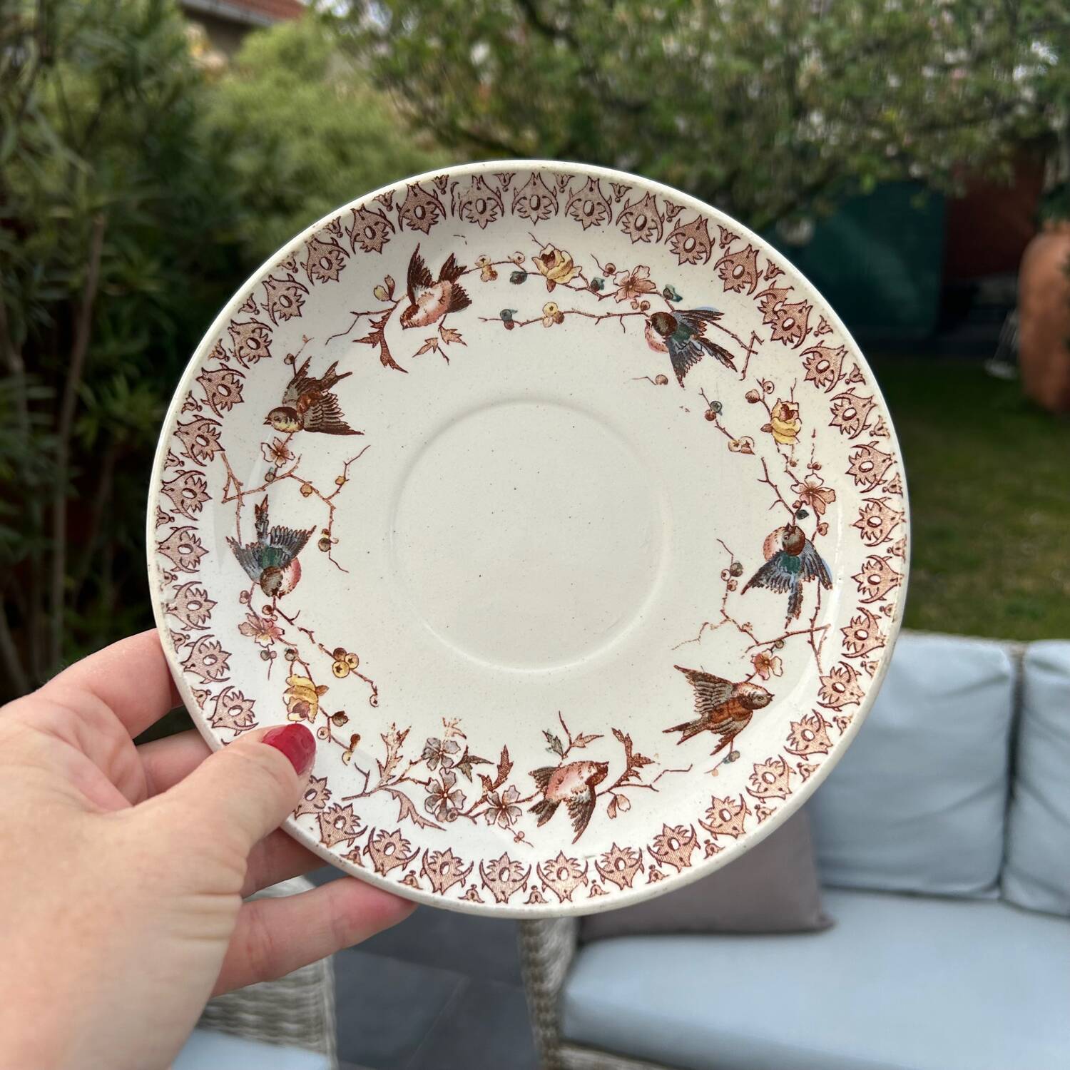 Polychrome iron earth saucer HB et Cie