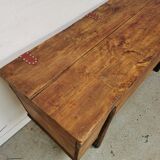 Wooden chest kneaded maie