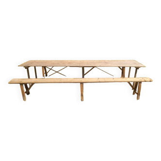 Folding country table with two benches