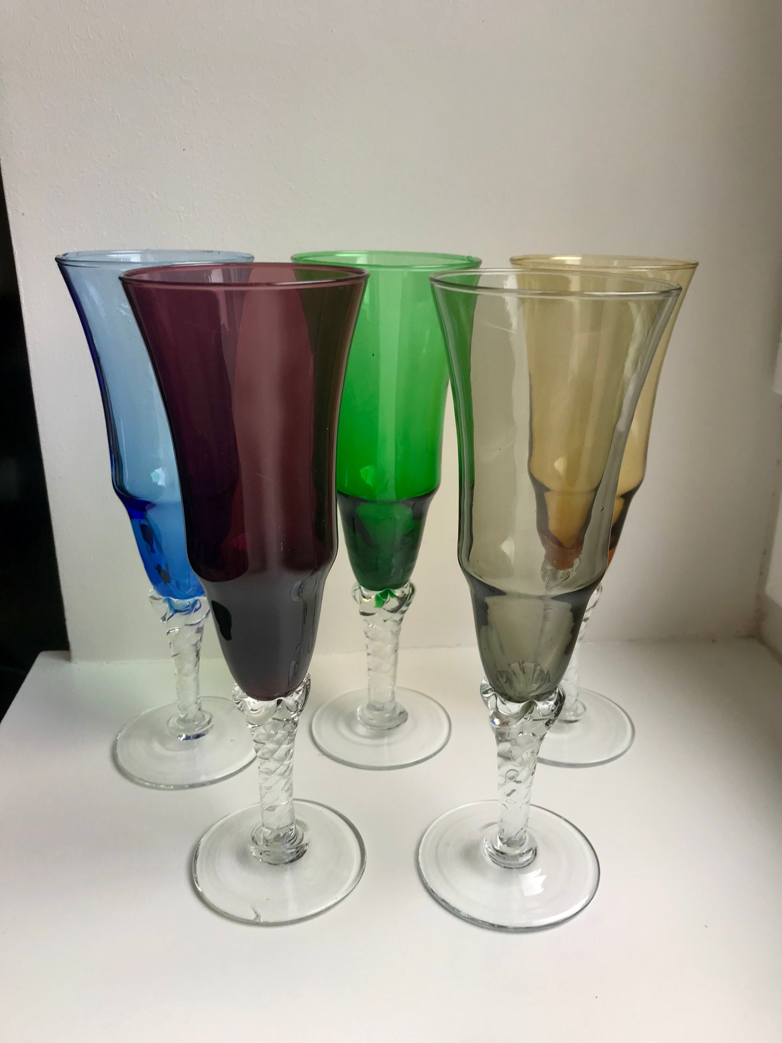 Set of 5 colorful champagne flutes feet worked 60-70s