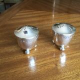 Ensemble salière et poivrier en metal argenté