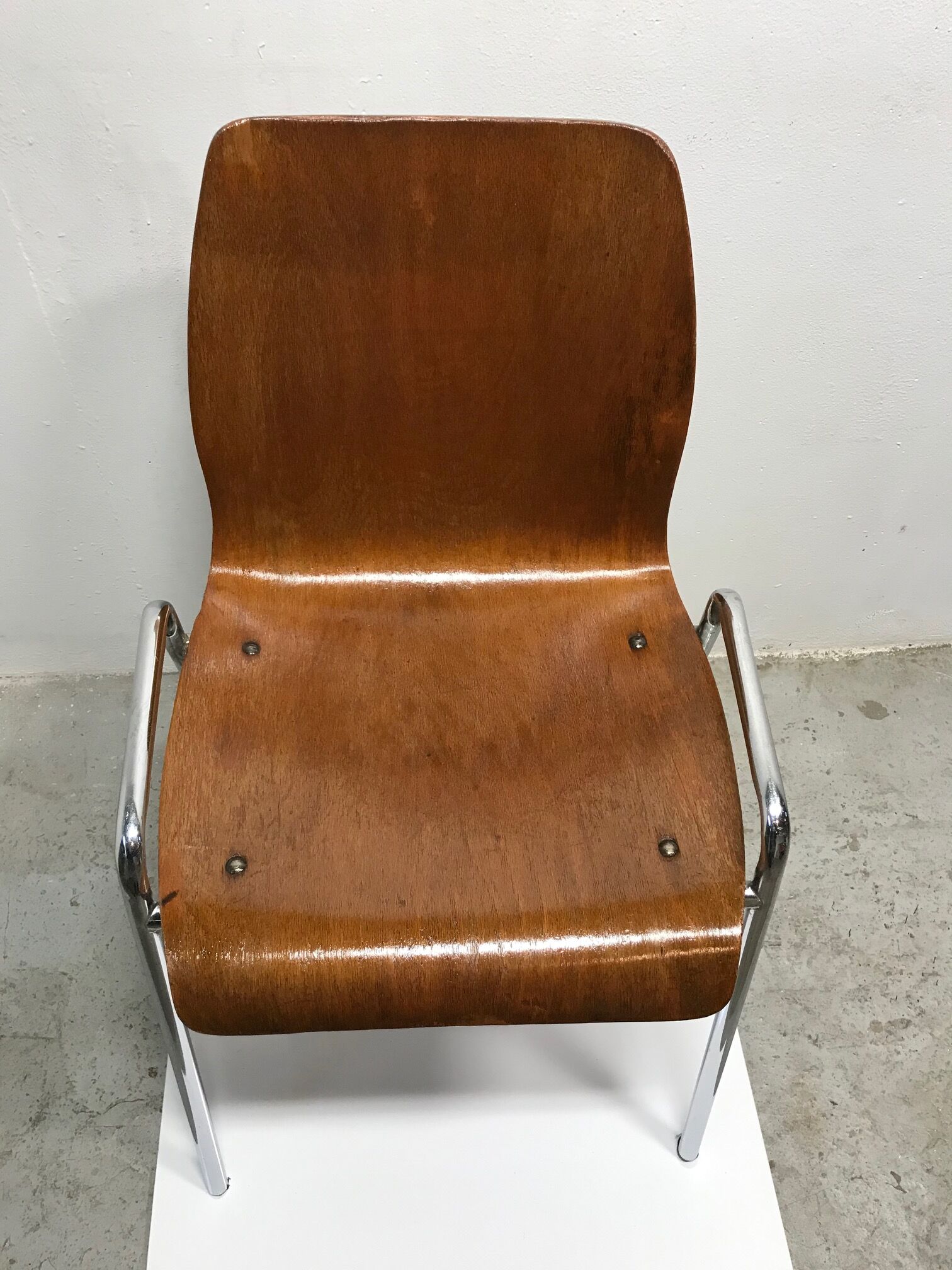 195s0 chrome and curved wooden chair