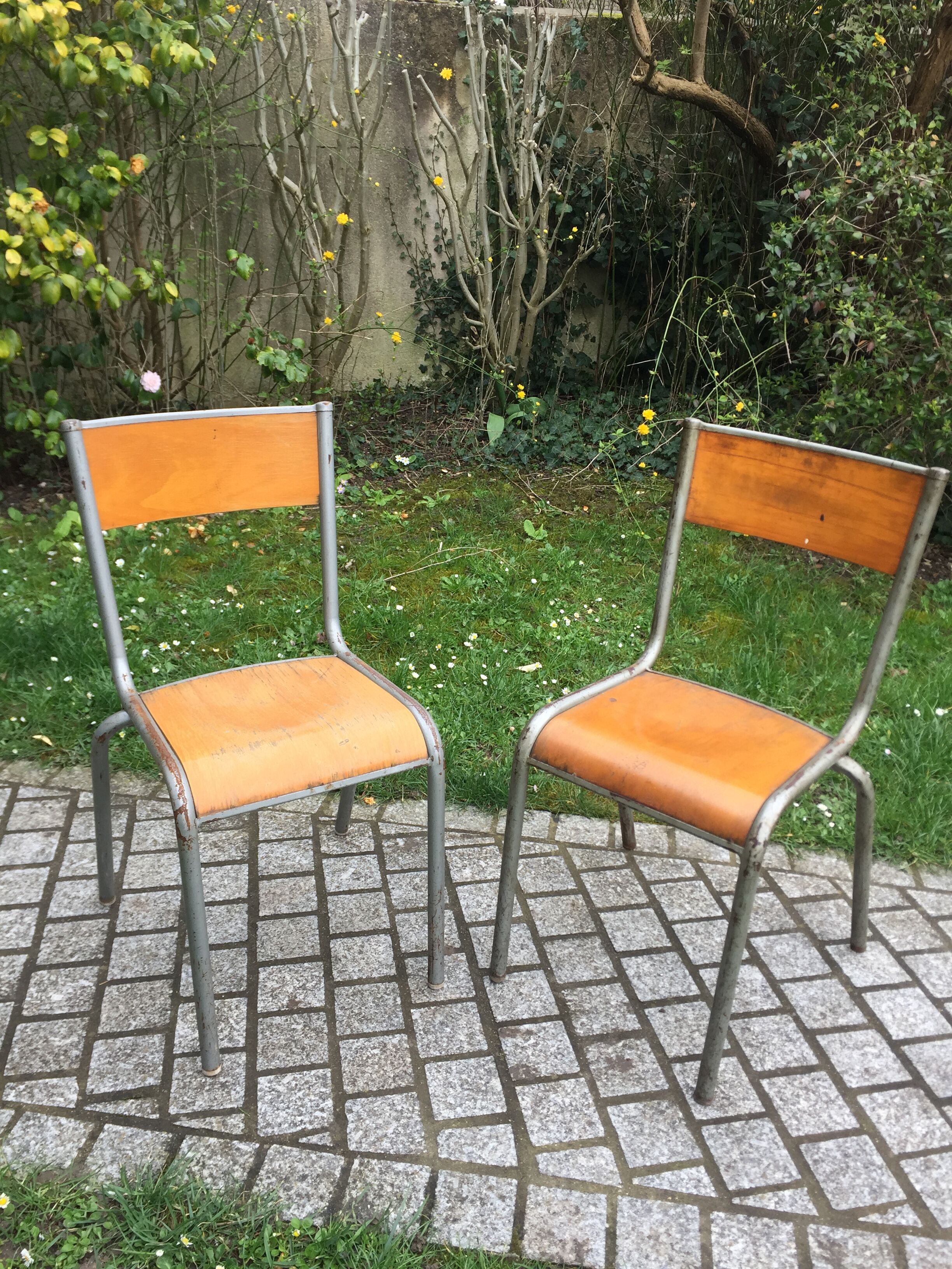 School mullca 510 vintage 1960 adult chairs pair