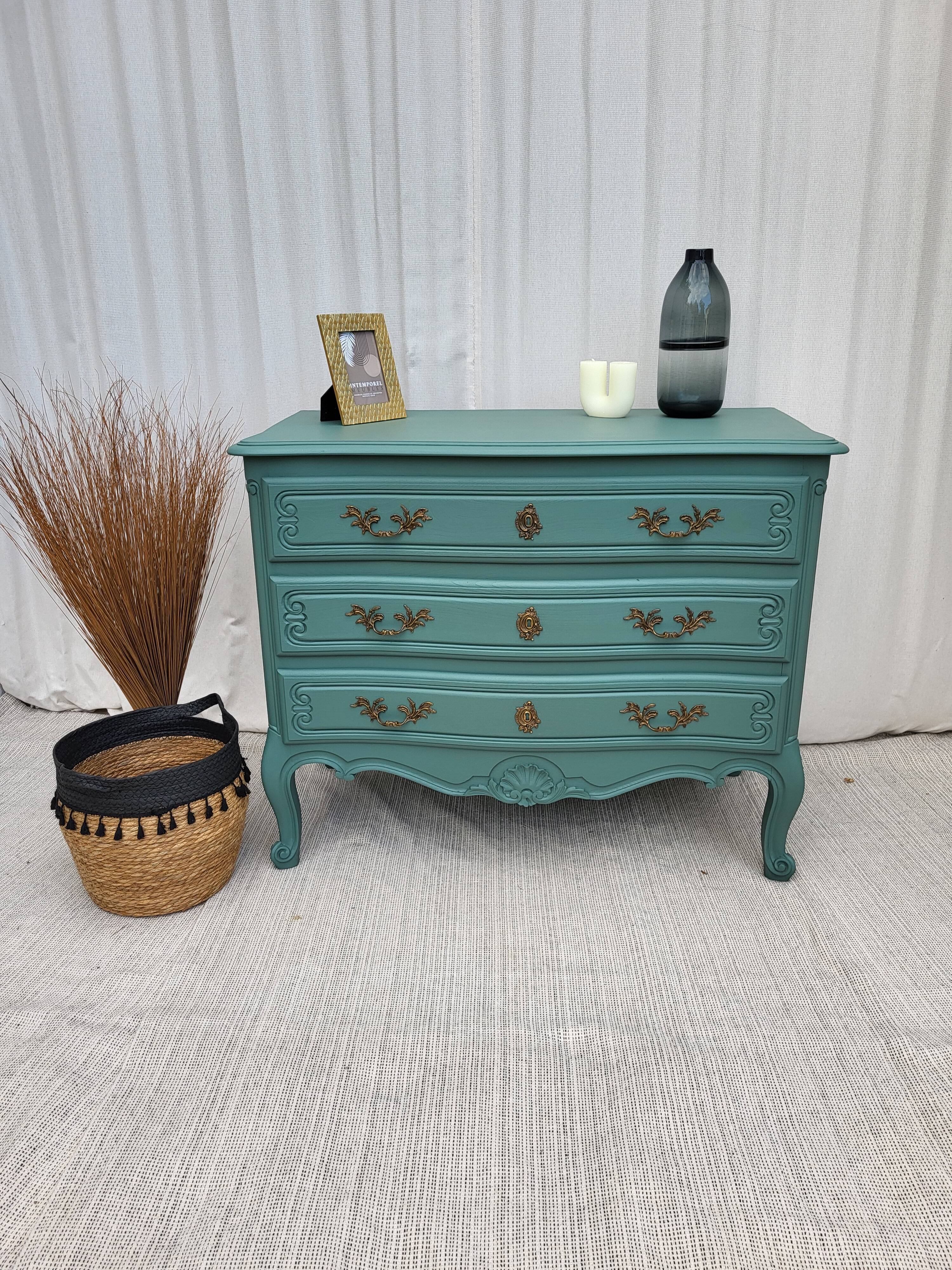 Louis XV chest of drawers