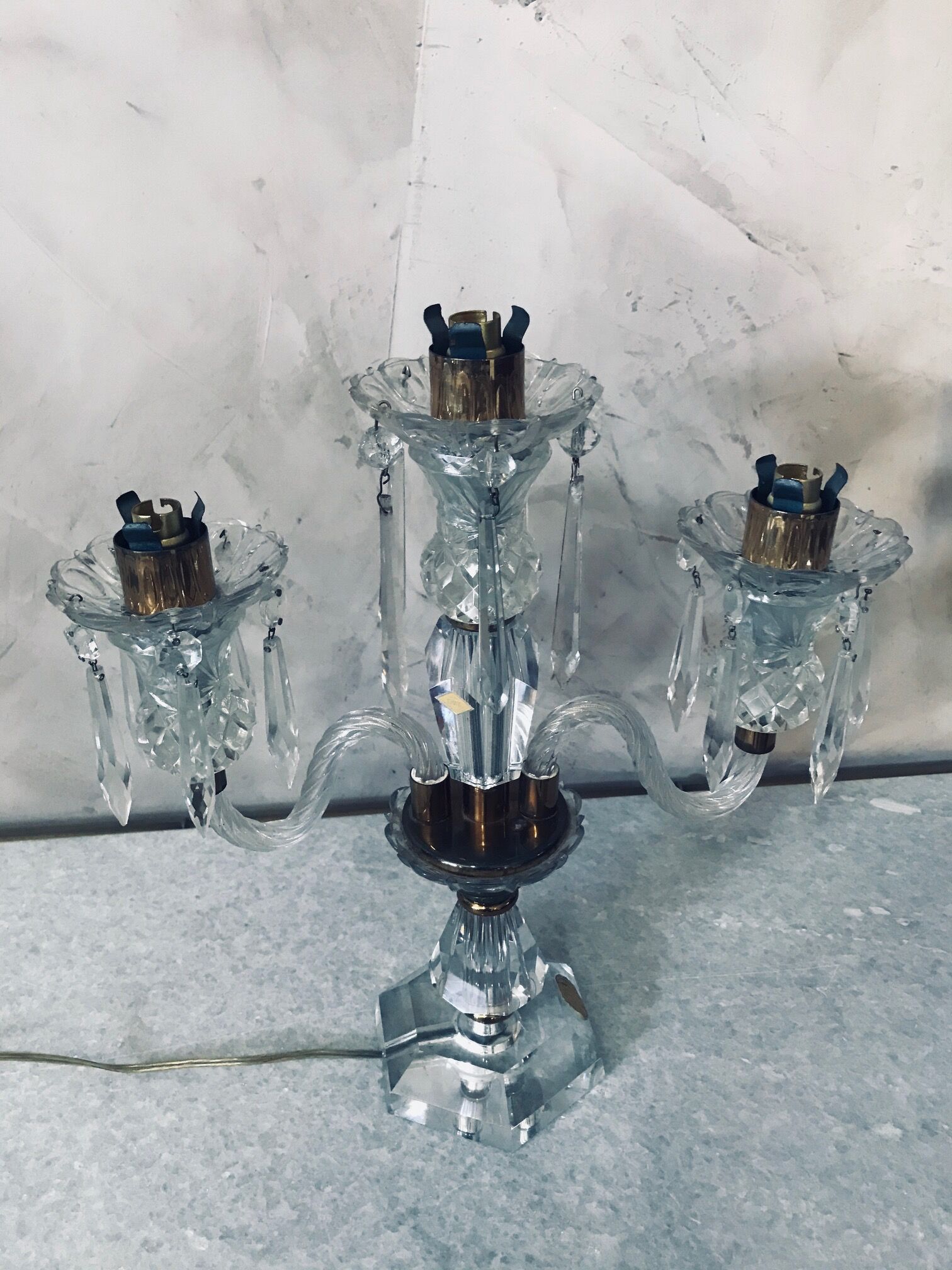 Paire de candélabres de Sèvres en cristal