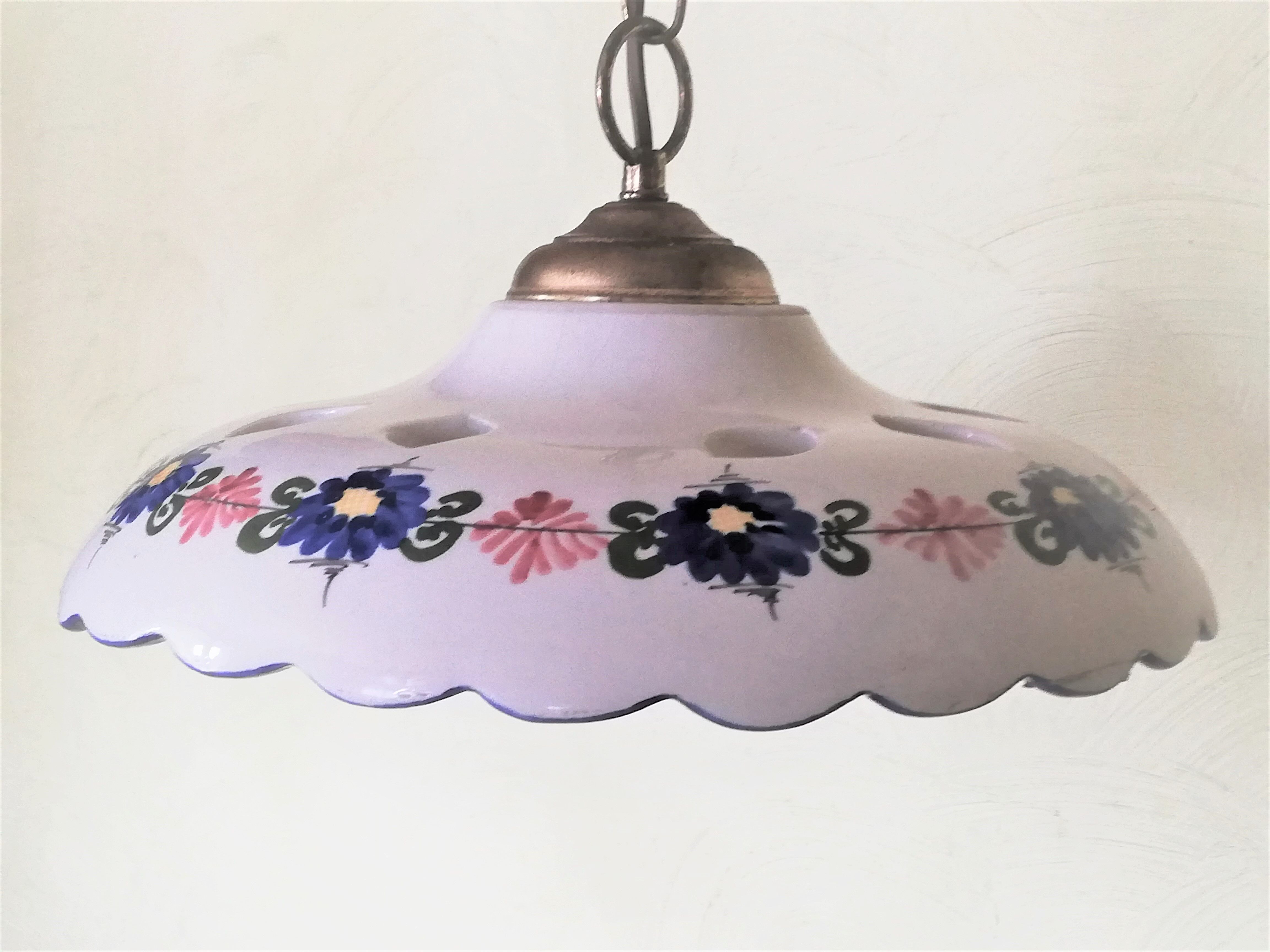 Antique ceramic suspension