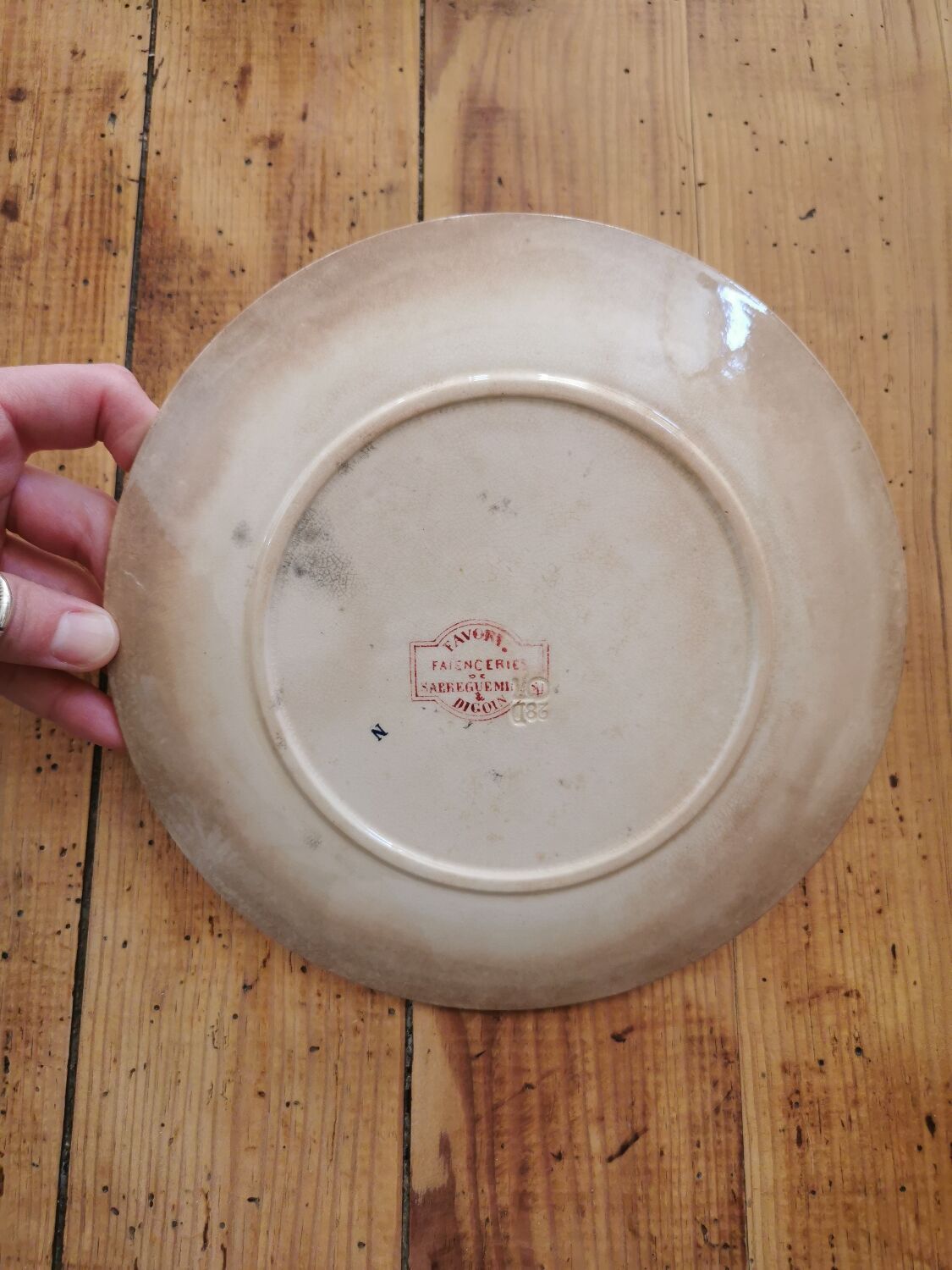 Assiettes anciennes Sarreguemines "Favori"