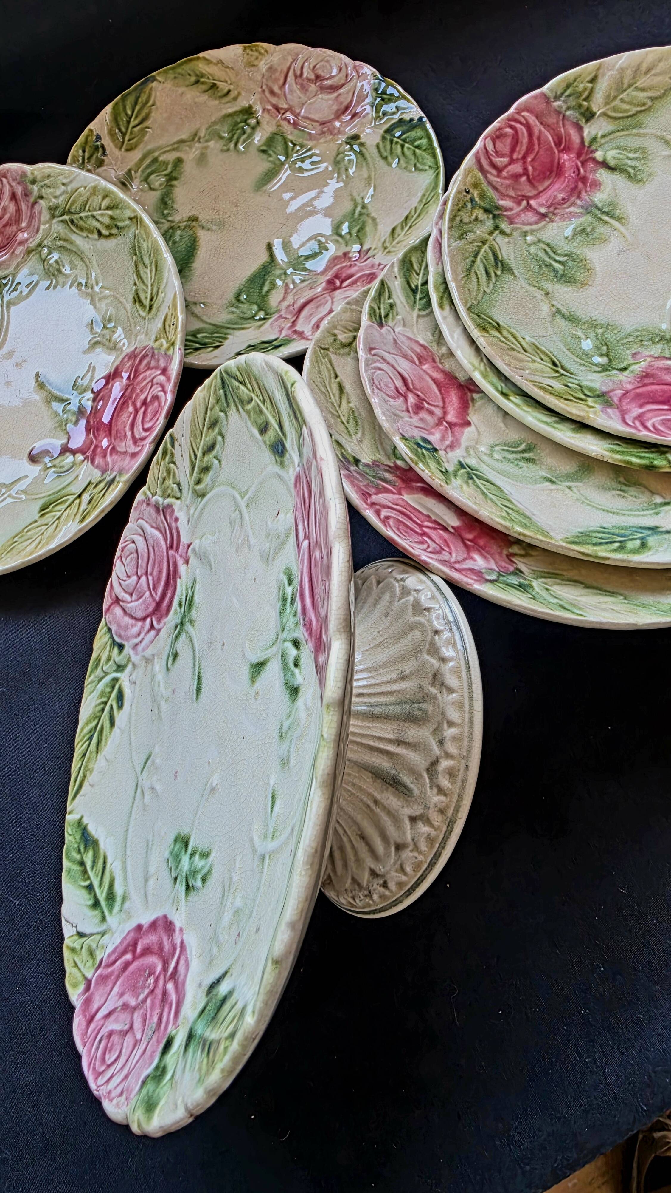 Exclusive antique dessert service in faience/terracotta with slip from 1900.