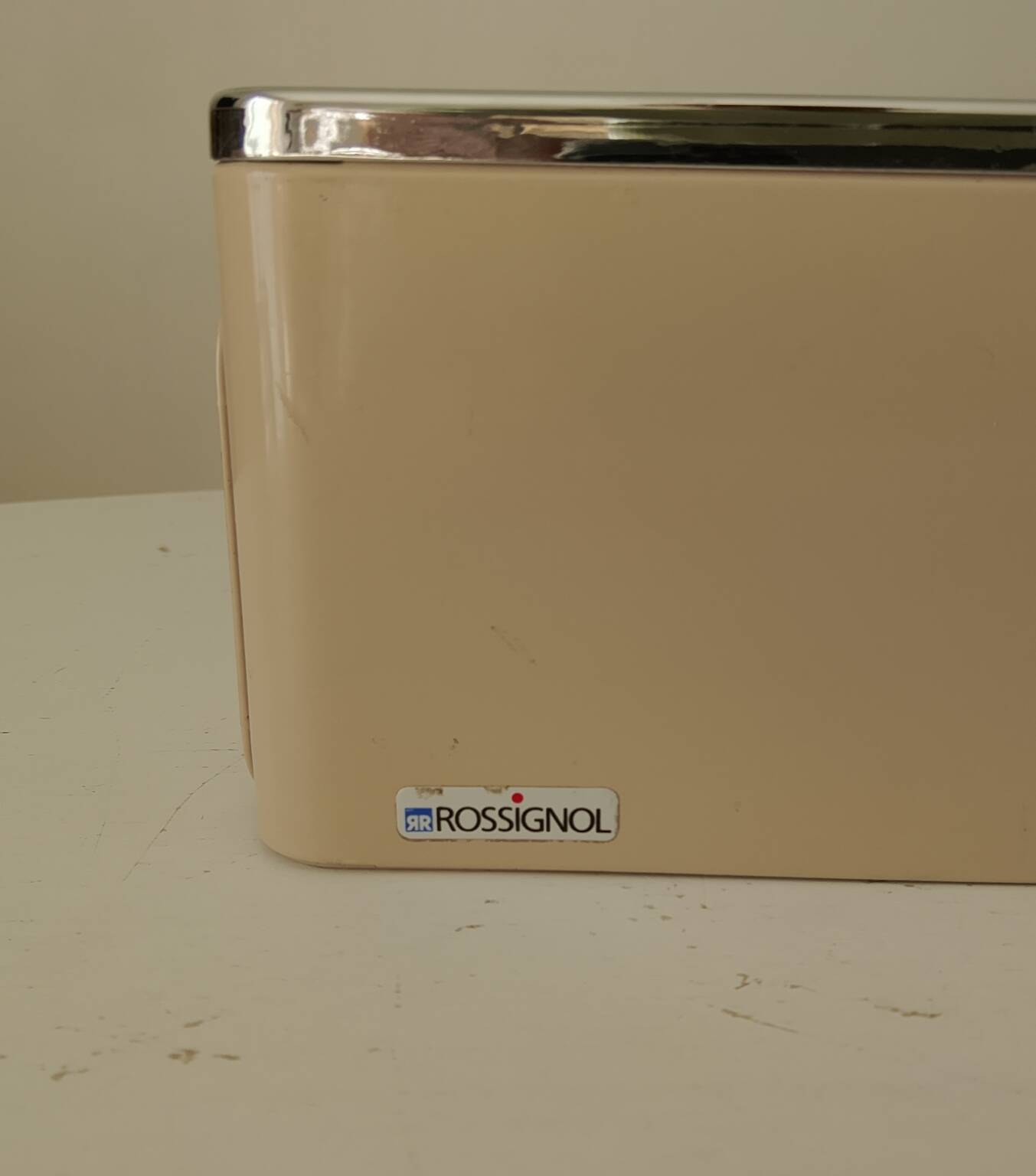 Vintage wall ashtray from the Rossignol workshop, 1970s/80s.