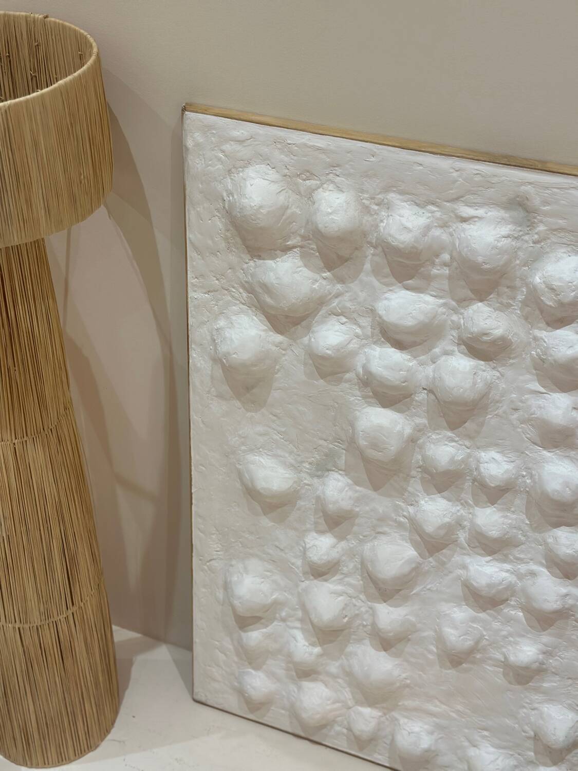 Tableau contemporain texturé relief 3D minimaliste - murmures blancs