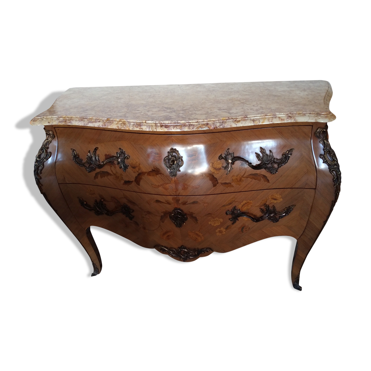 Curved Louis XV chest of drawers