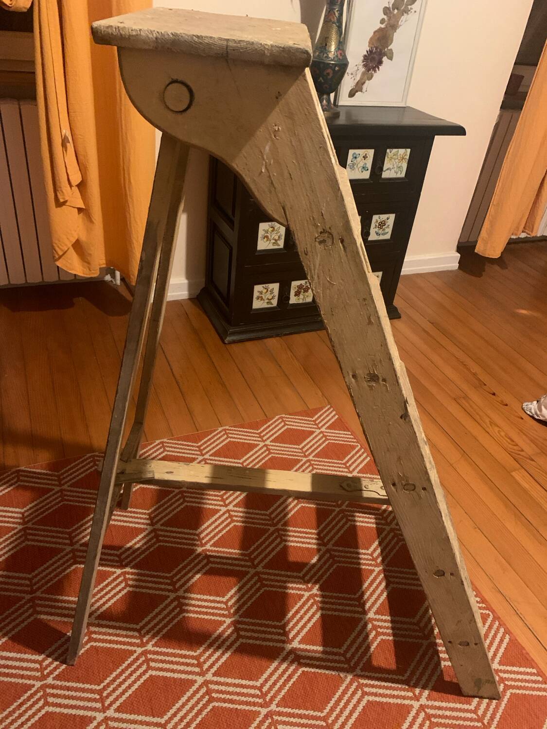 Vintage wooden step ladder with 6 steps