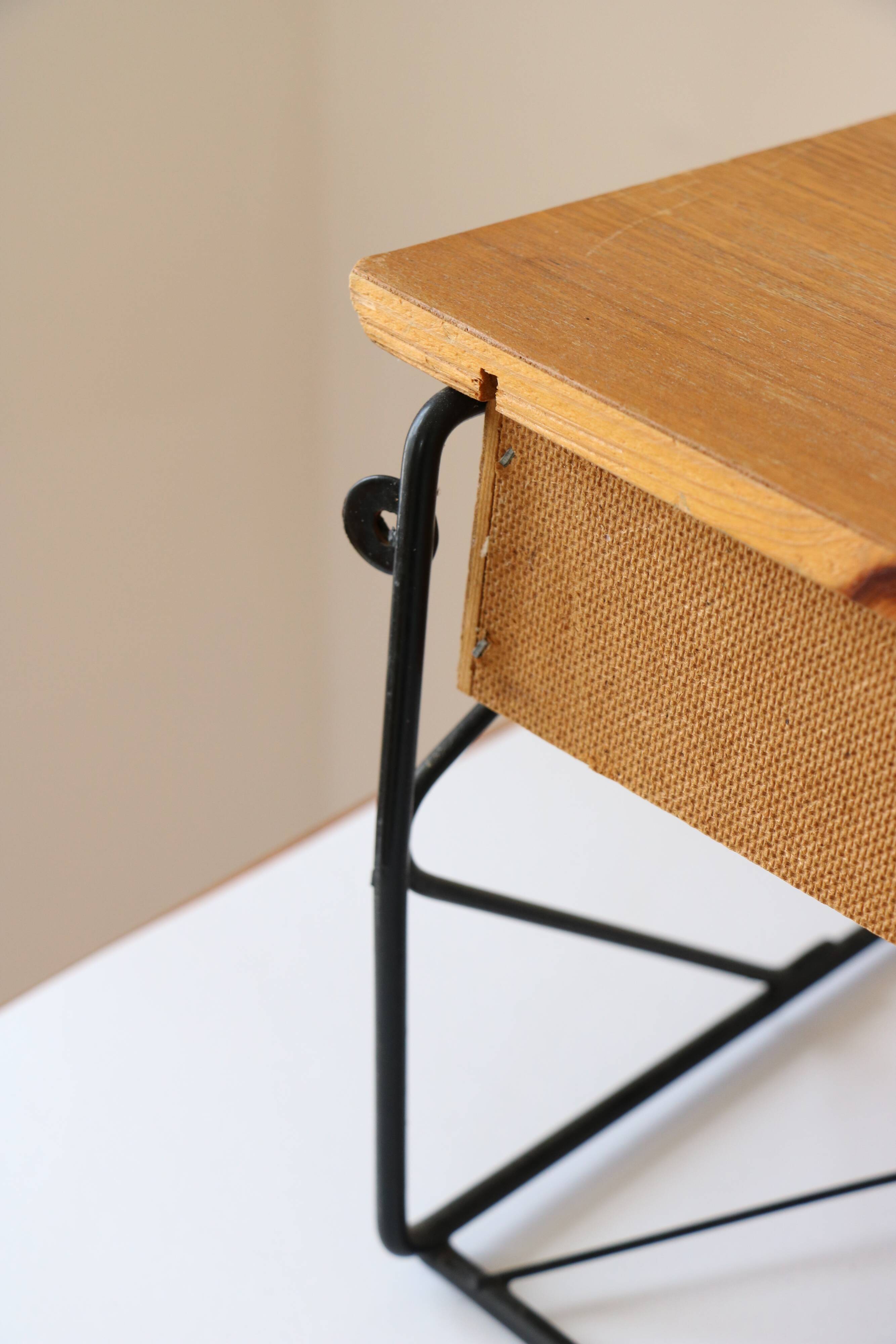Pair of "string" wall-mounted bedside tables, Scandinavian, 1960.