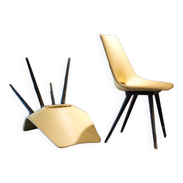 Pair of yellow “Tonneau” chairs Pierre Guariche edition Thonet 1950