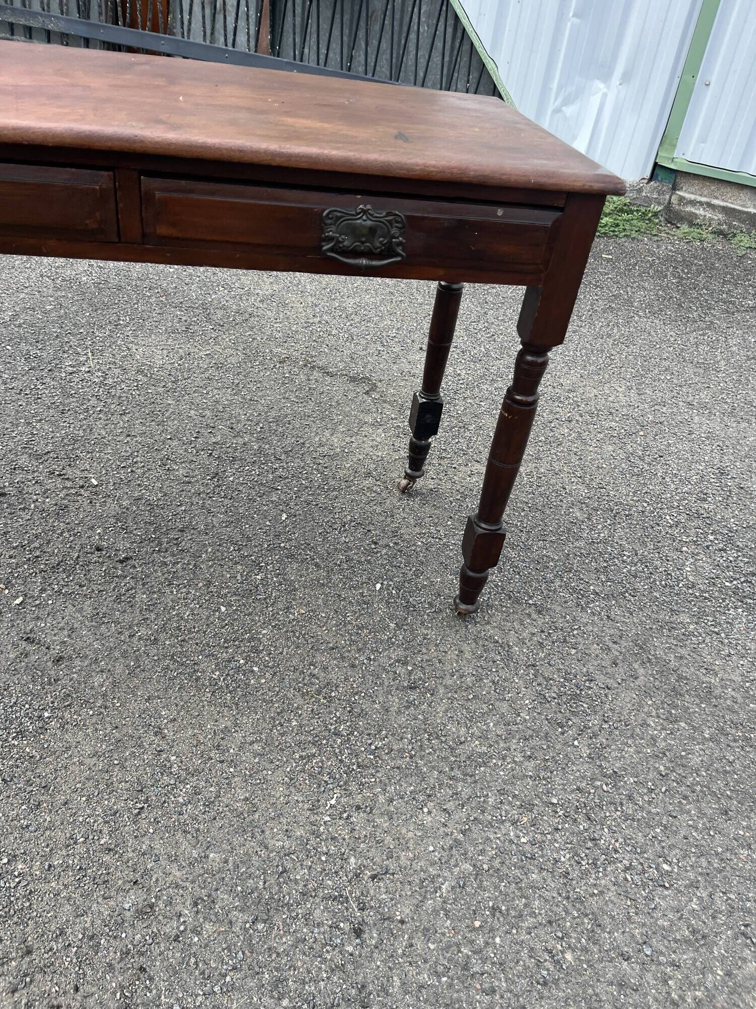 Antique English-style wooden work table - Desk or table