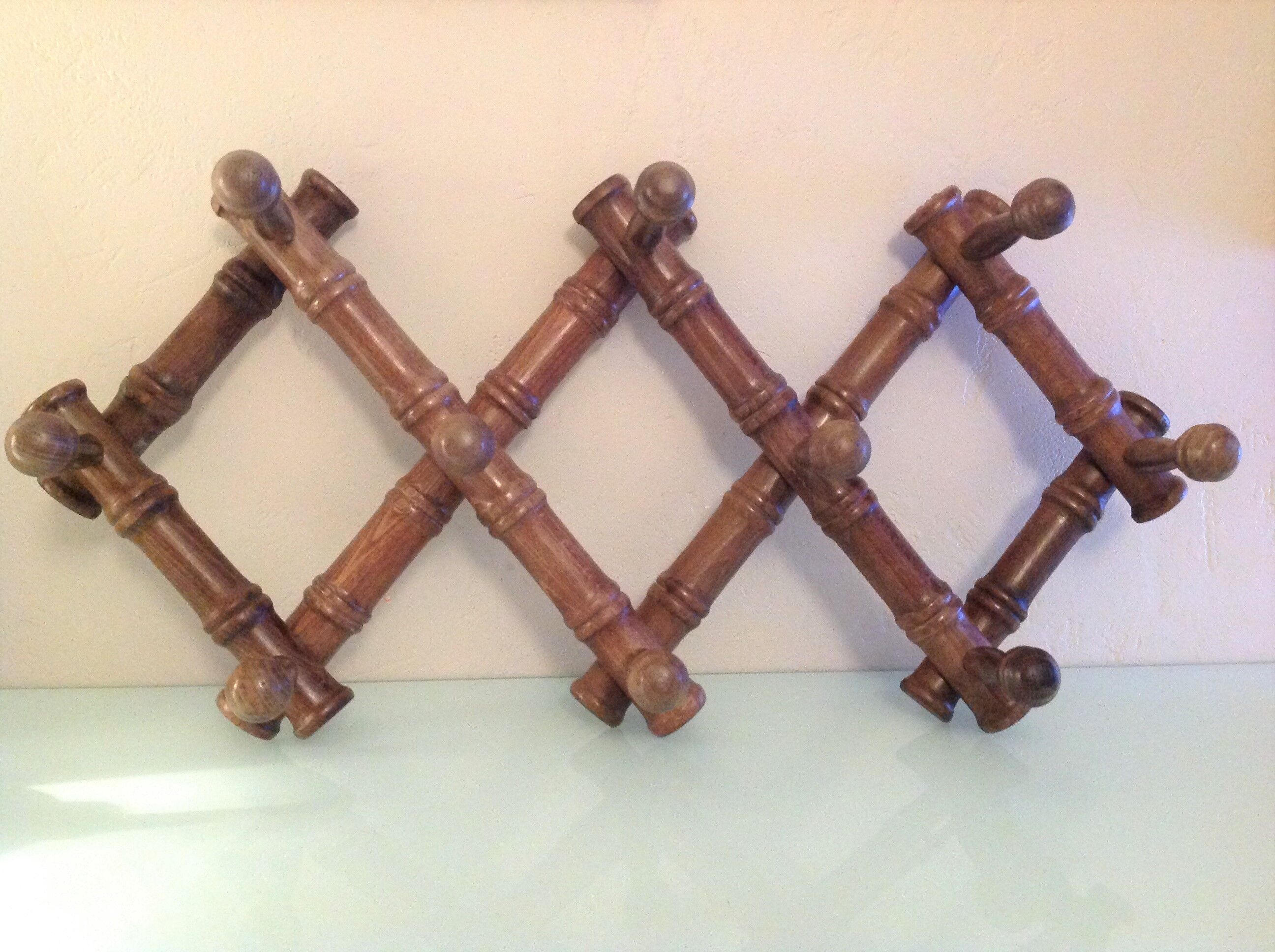 Ten-headed wooden accordion coat rack / vintage 60s-70s