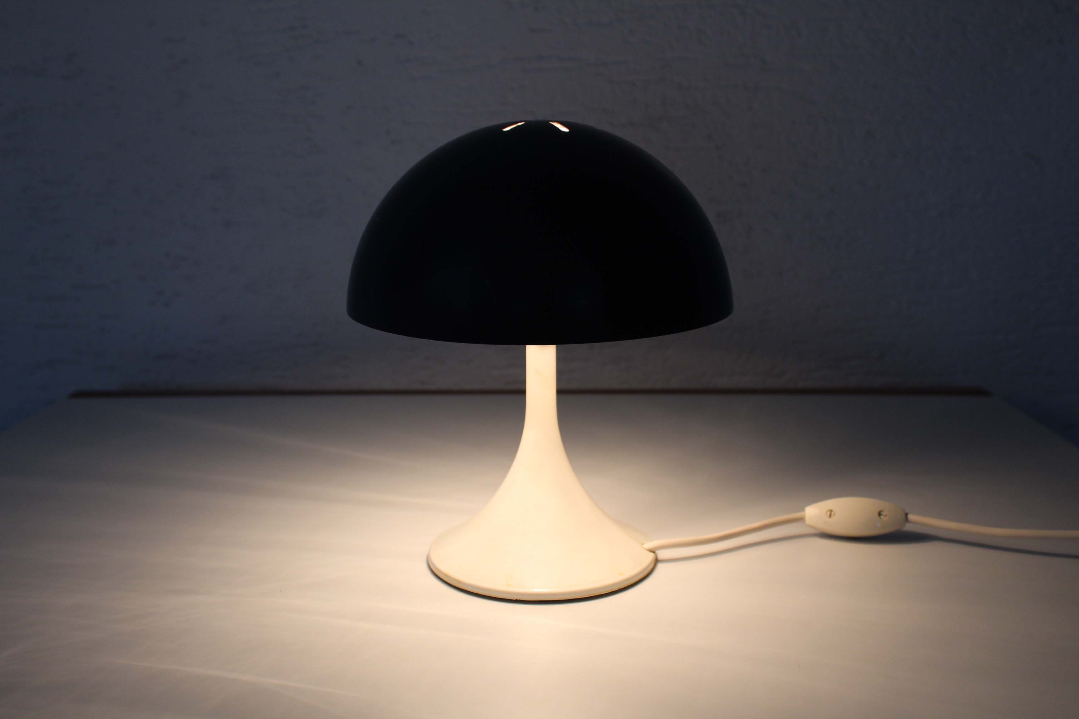 70s mushroom lamp