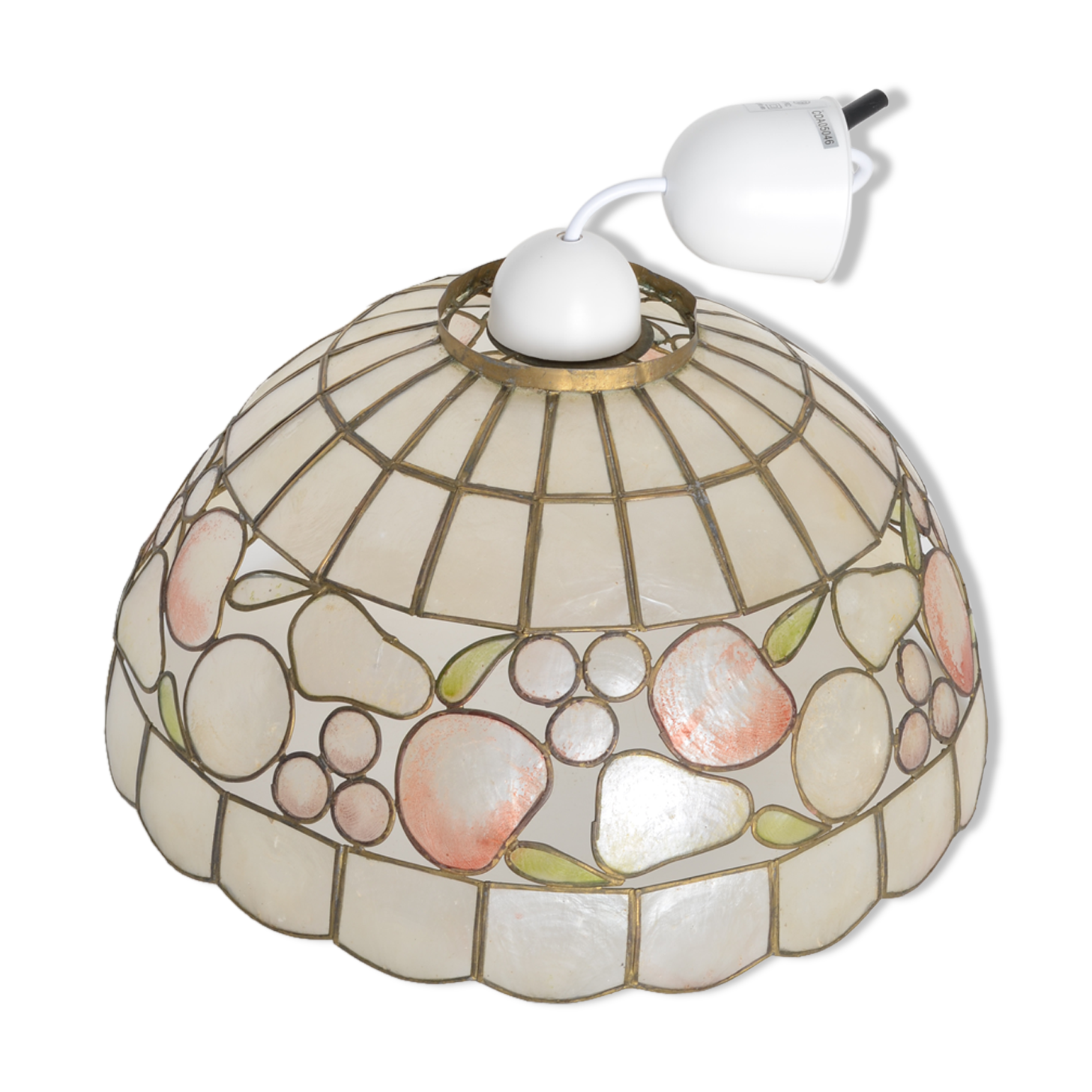 Mother-of-pearl suspension