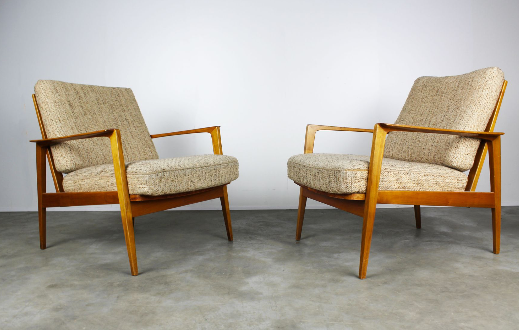 Antimott chairs - beige couch - brown by Wilhelm Knoll 1950s