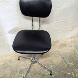 Vintage workshop chair with star base