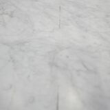 Table basse en laiton et marbre blanc des années 70