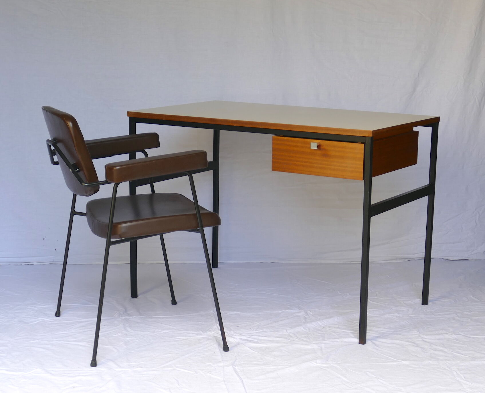Office Pierre Paulin model "Small office", edition Thonet circa 1960