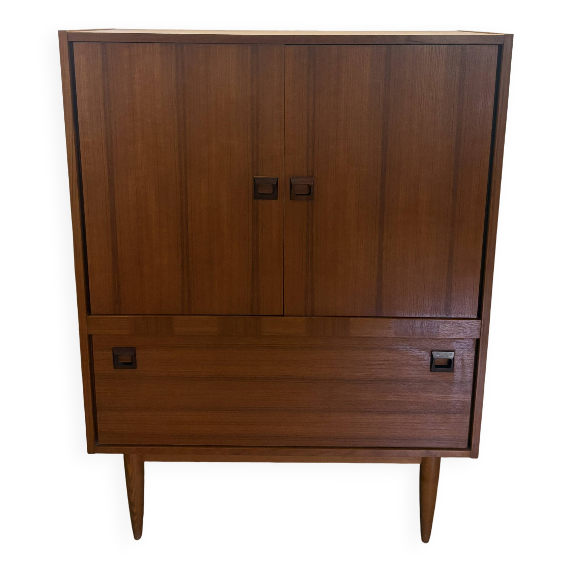 High sideboard