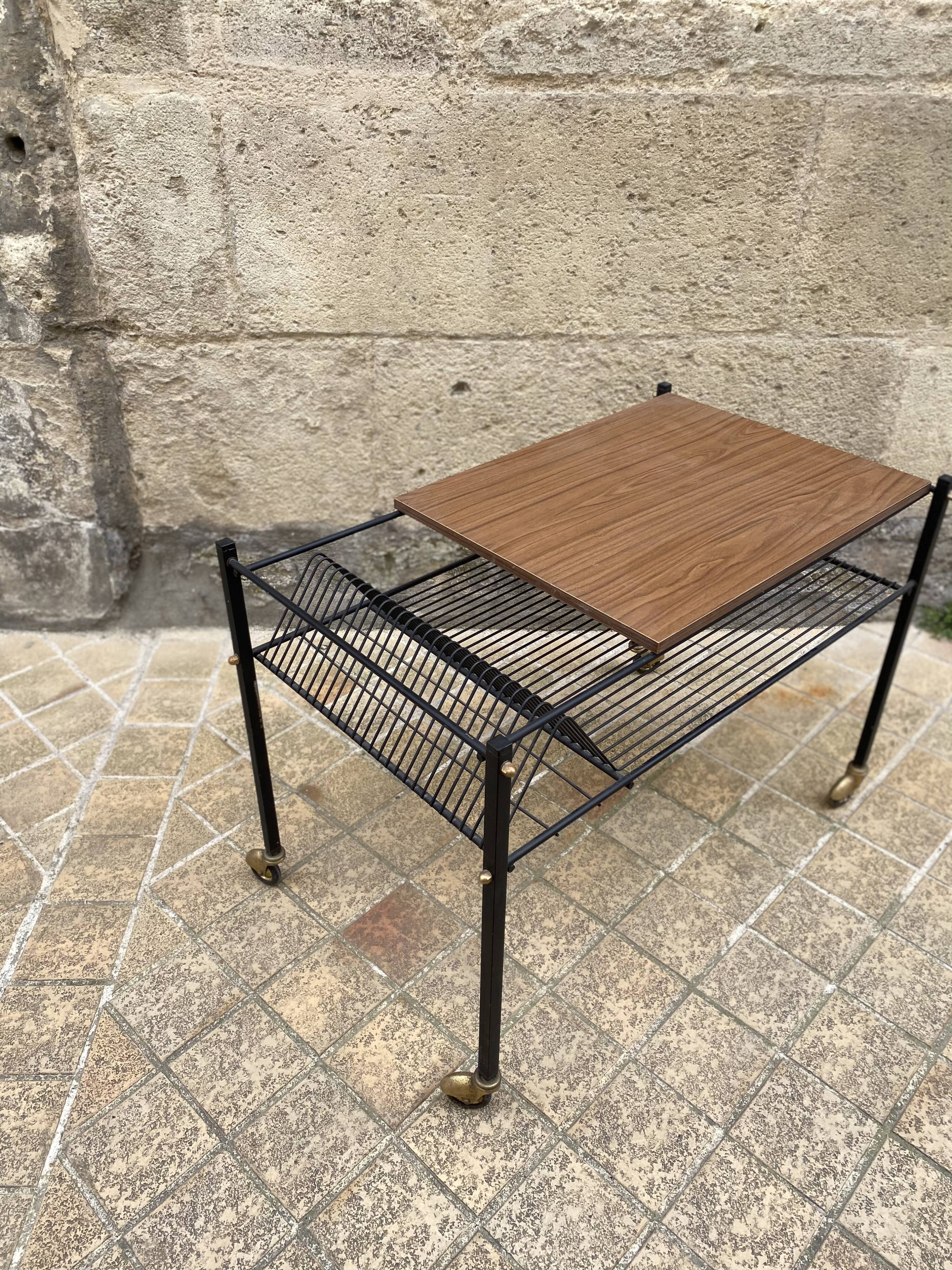 Vinyl row coffee table