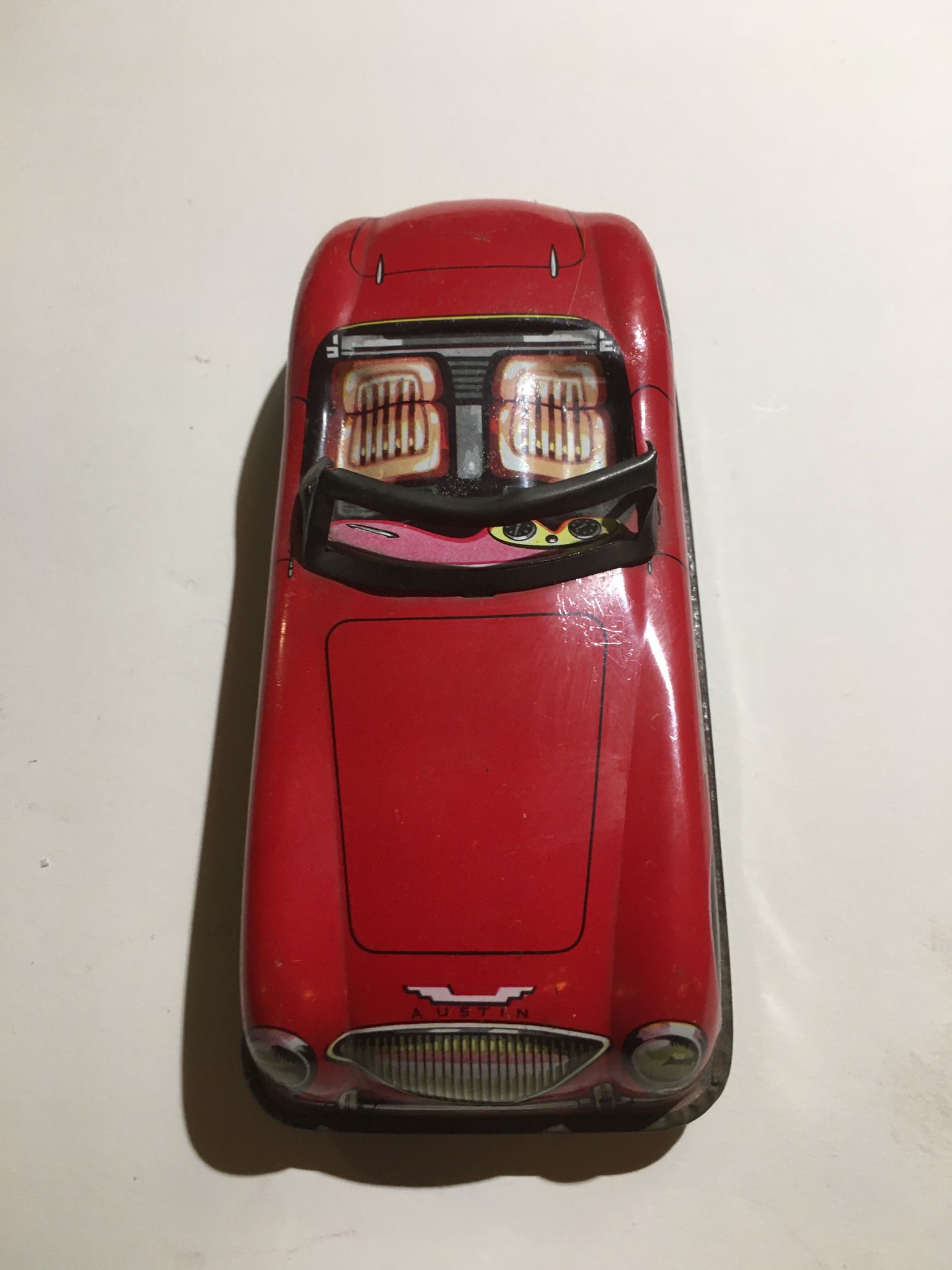 Voiture miniature en tôle lithographée Austin