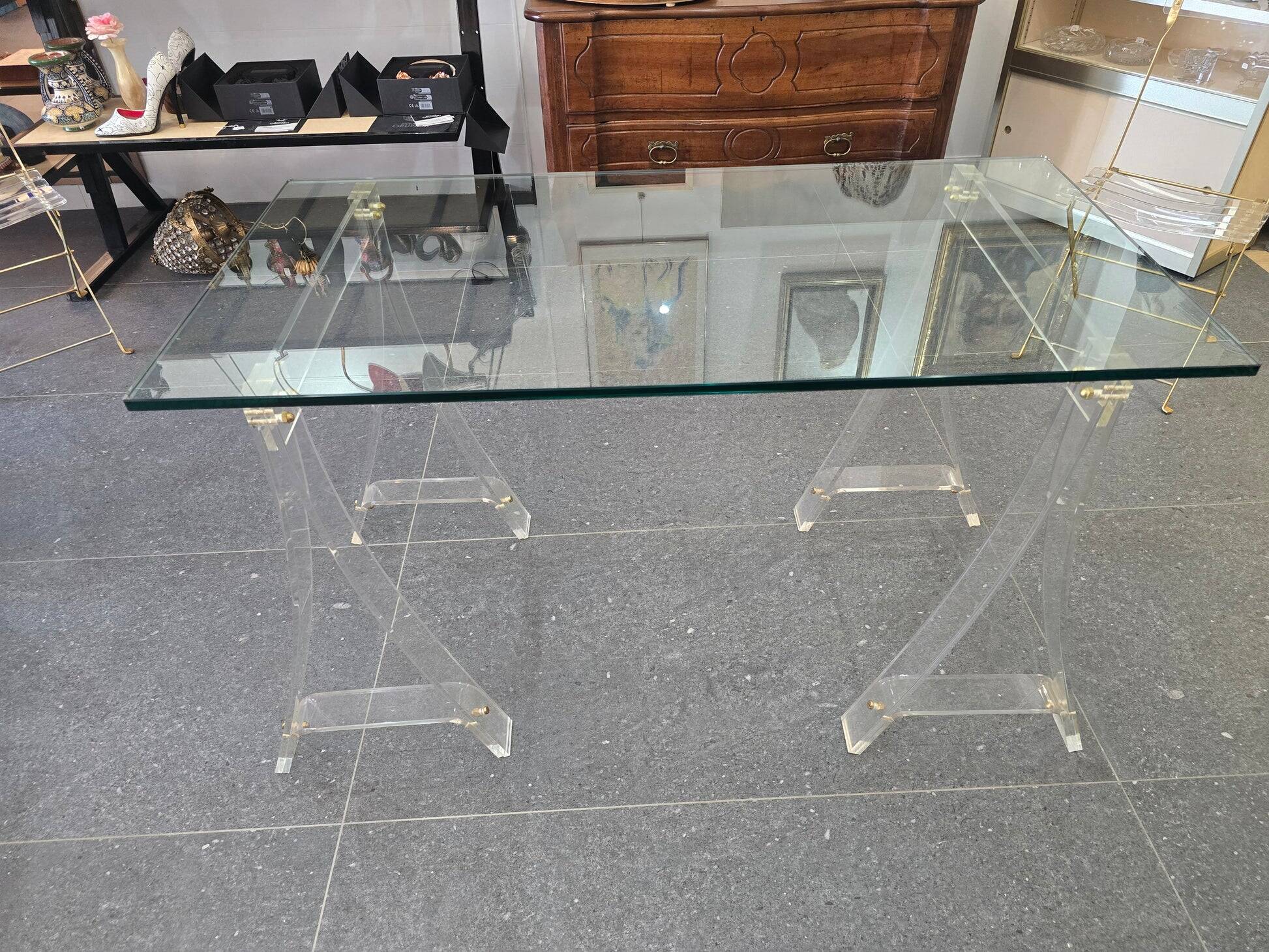Marais International – Table and 2 chairs "The Invisibles by Marais"
