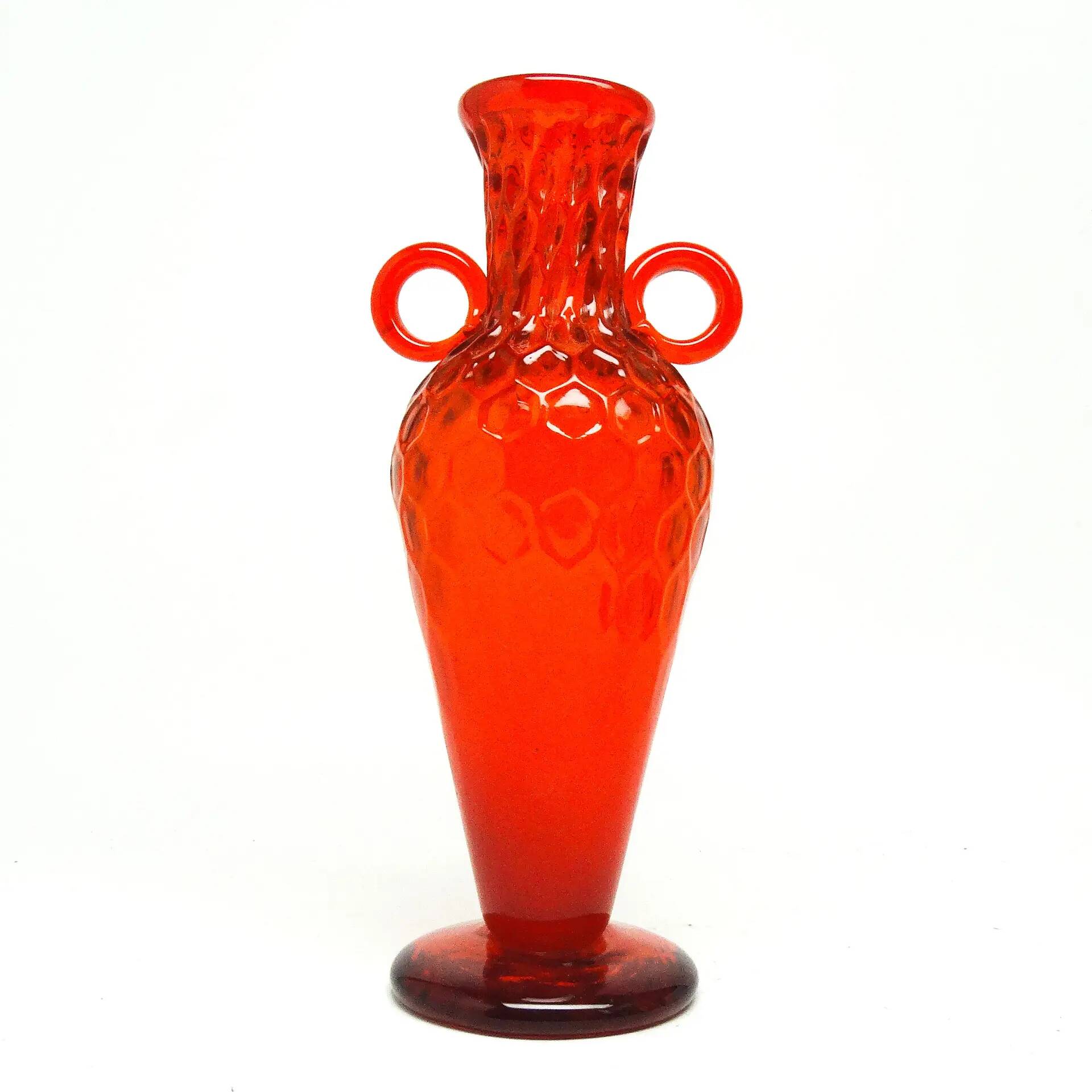 Vase, modernism, red glass, designed by M. Gołogórski, Poland, 1970s