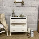 Commode pieds compas patinée