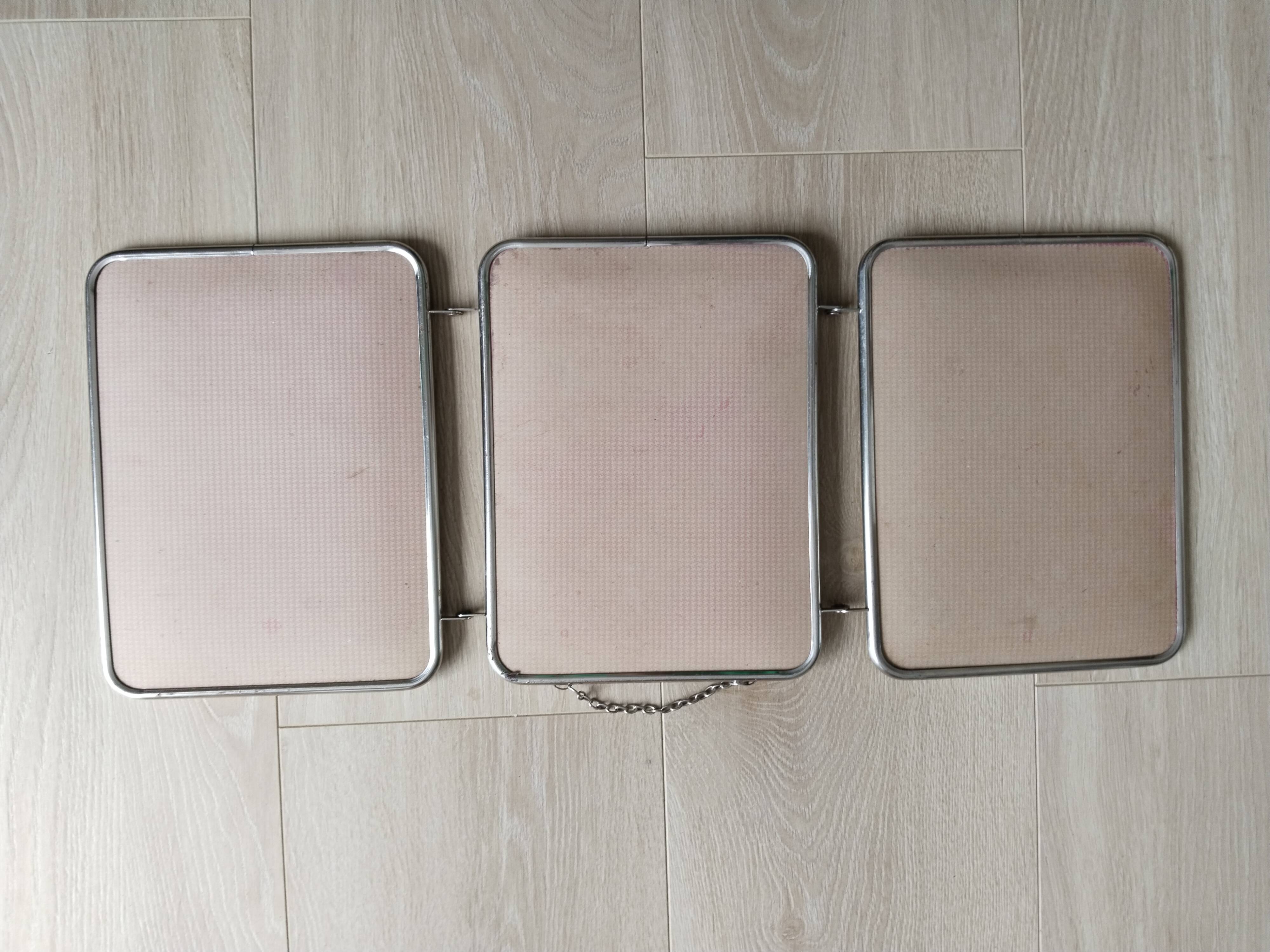 Triptych barber mirror, with chain