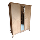 Armoire pieds compas rénovée