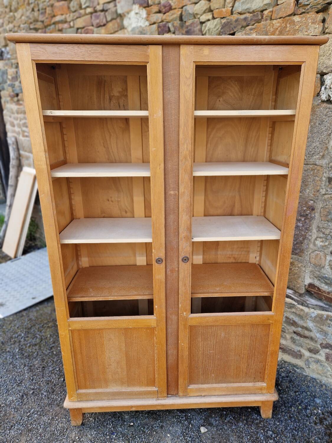 School library from the 70s