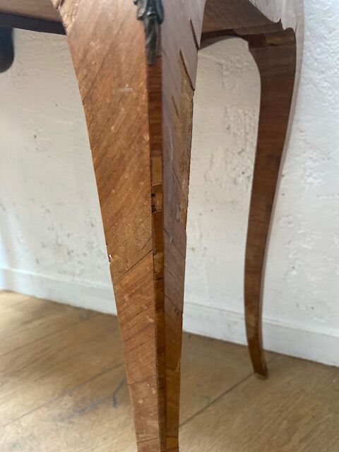 Wooden dressing table in marquetry