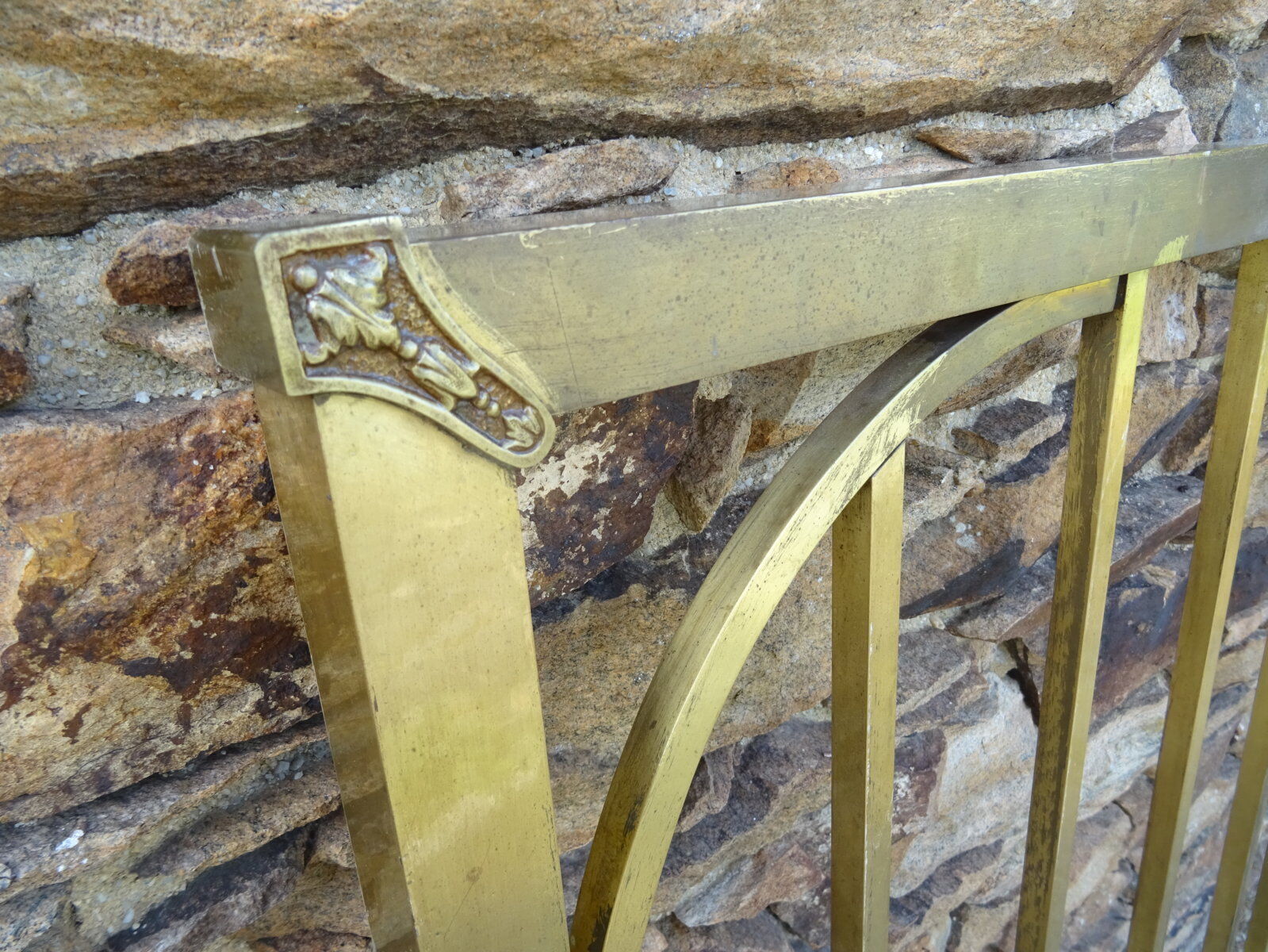 Antique brass bed in 140