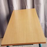 Vintage office with 2 metal lockers