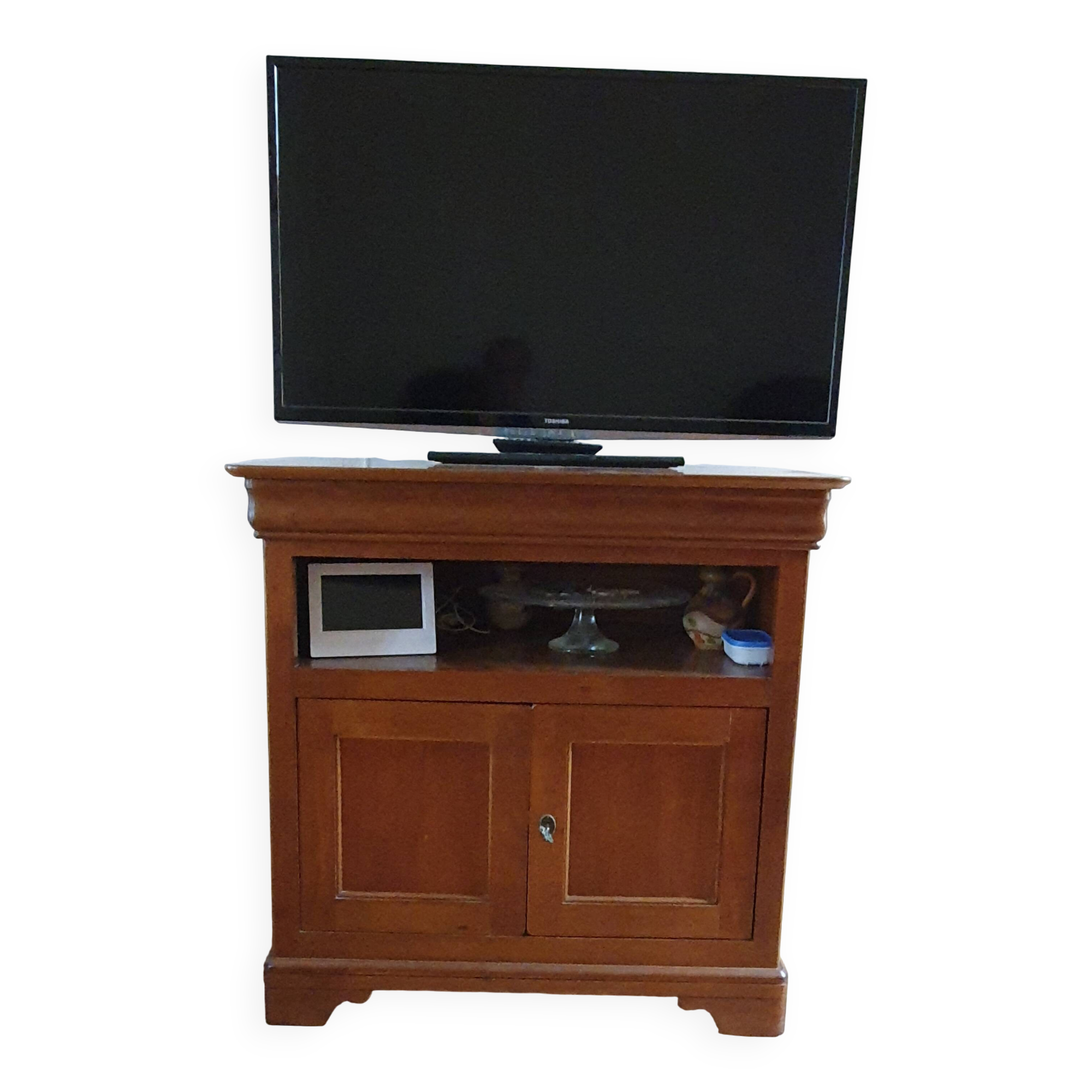 Cherry wood TV unit