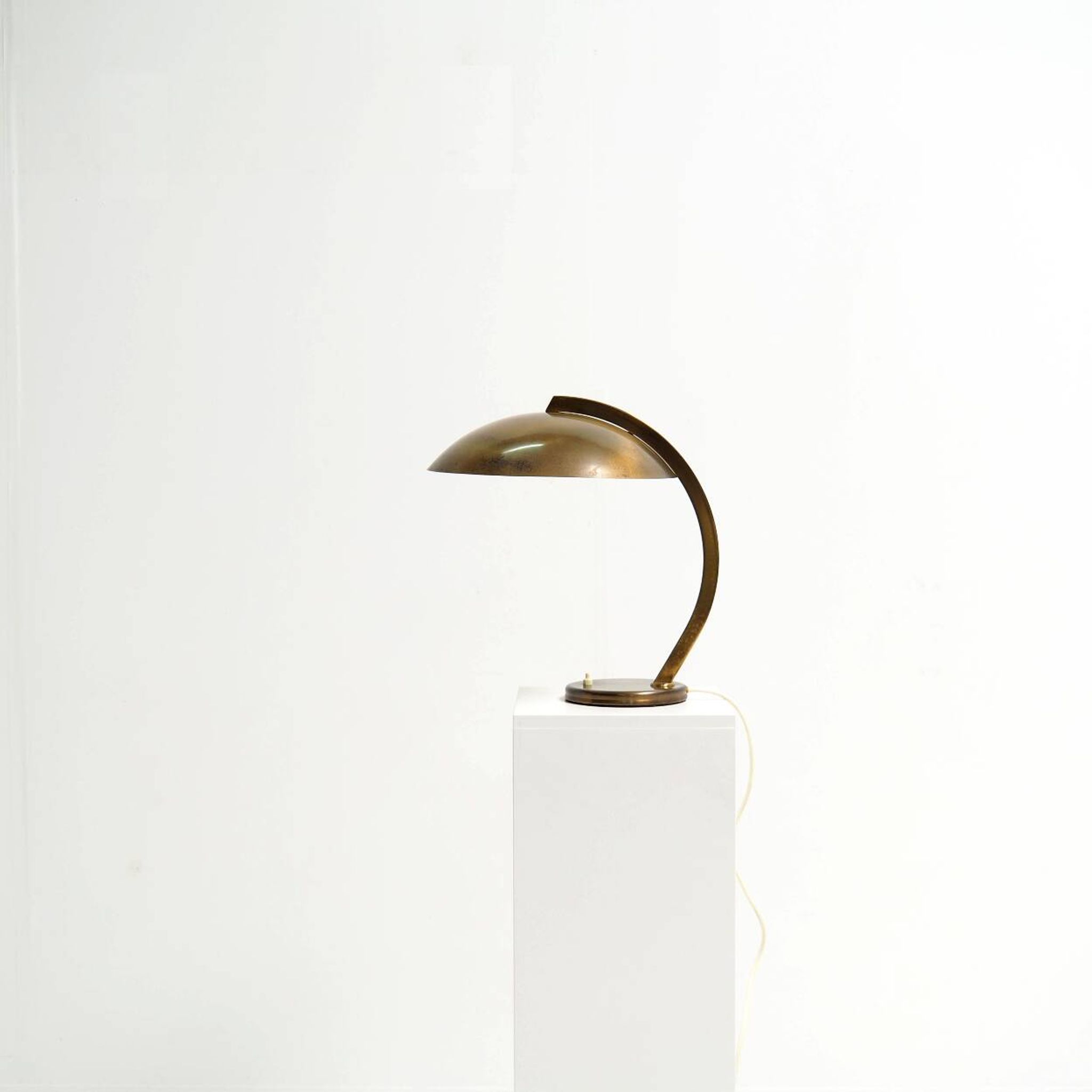 Lampe de bureau ou de table élégante des années 1950