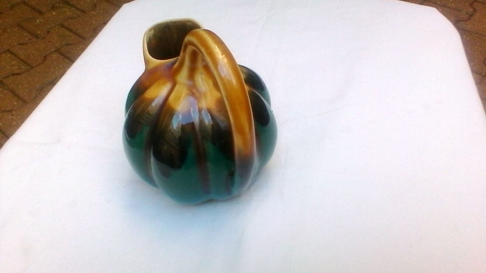 Jug in barbotine model 211 signed Alpho