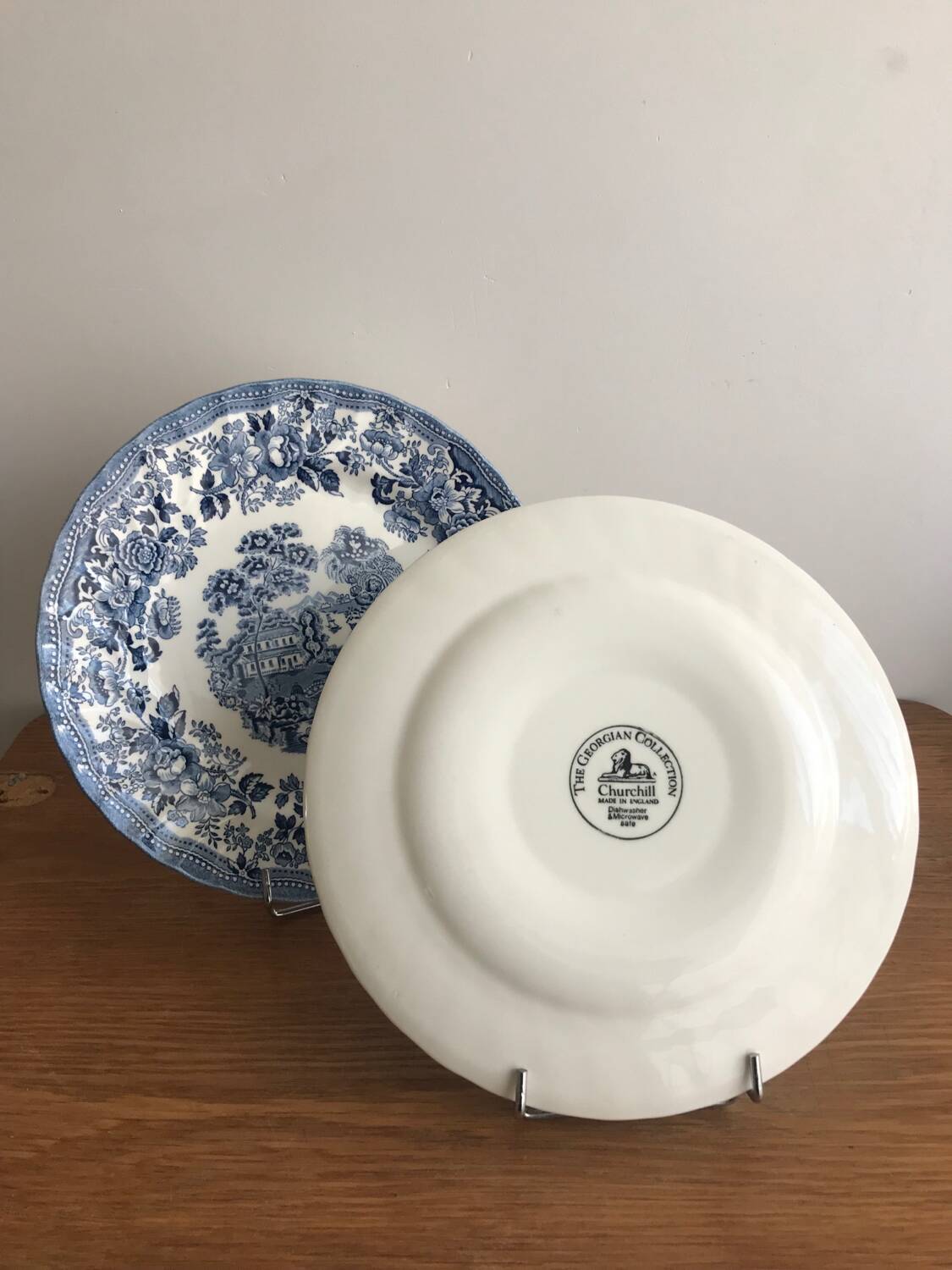 2 Antique Churchill Plates The Georgian Collection 25cm