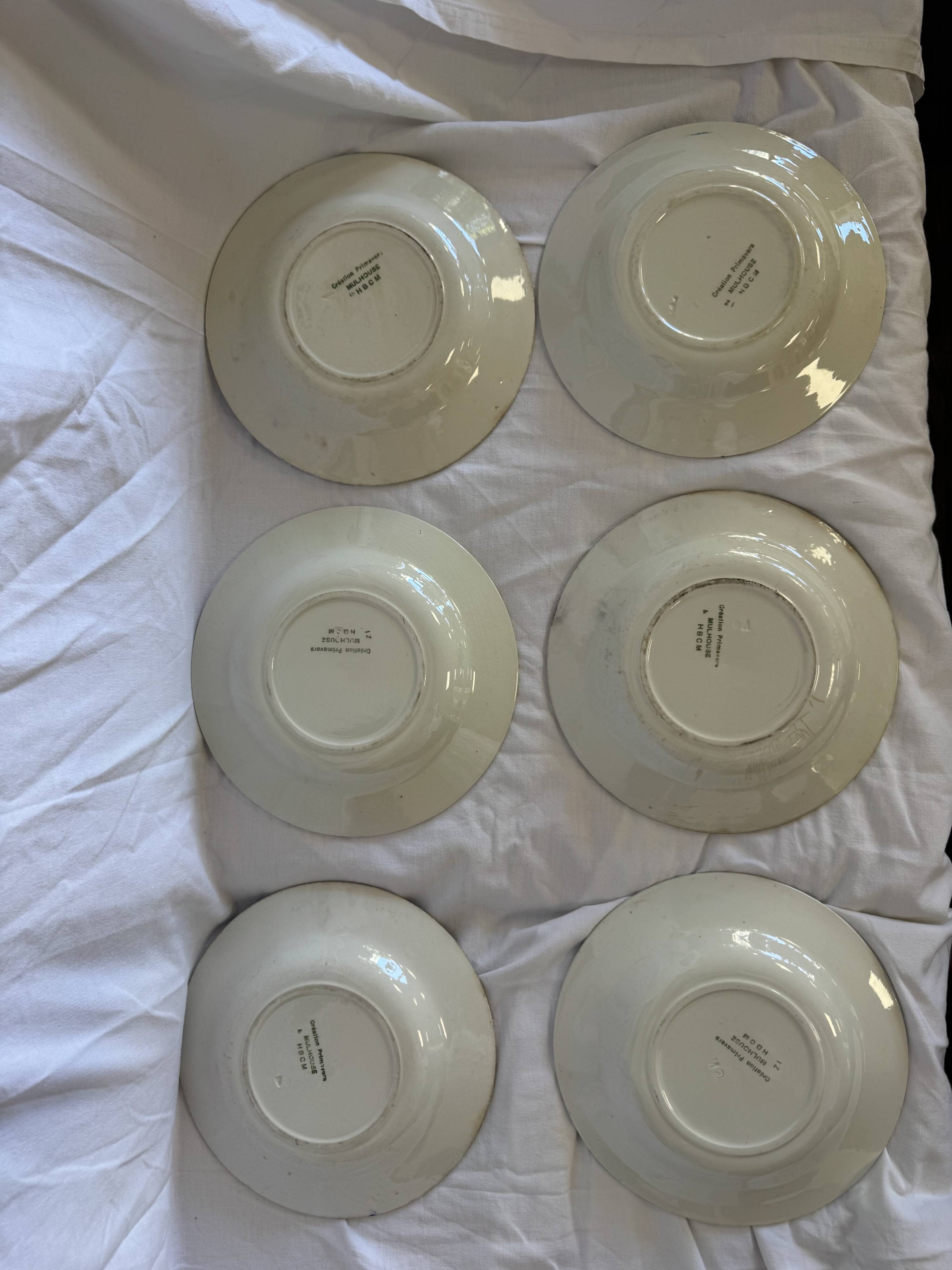 Assiettes creuses à fleurs