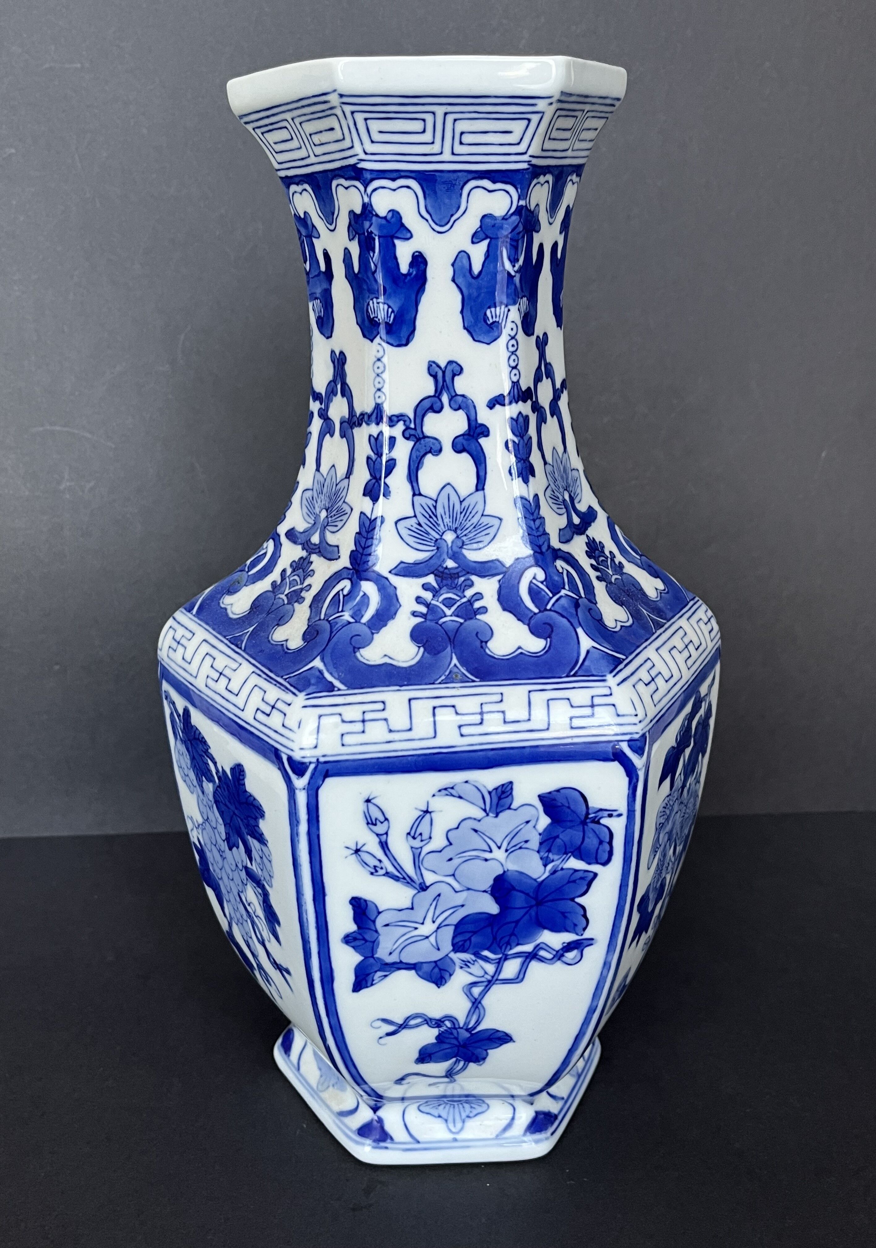 Chinese porcelain vase