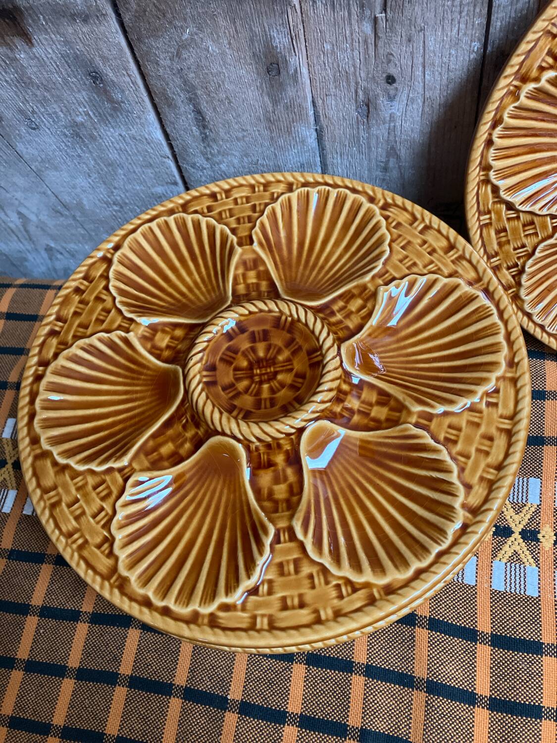 6 assiettes à huîtres barbotine 